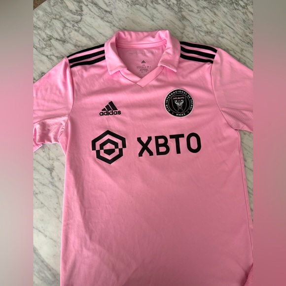 Adidas Inter Miami Home Jersey (Pink) socks included - Picture 2 of 8